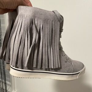 European Wedge sneakers with fringe